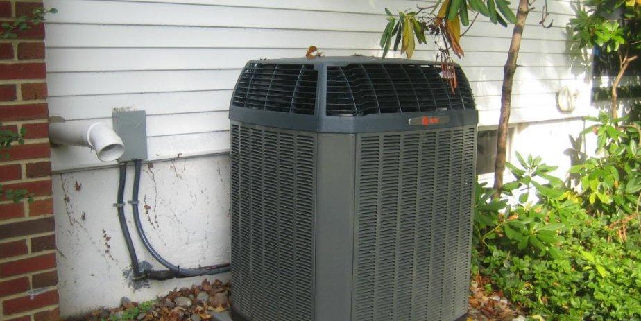 trane hvac equipment outside 室外特灵暖通设备